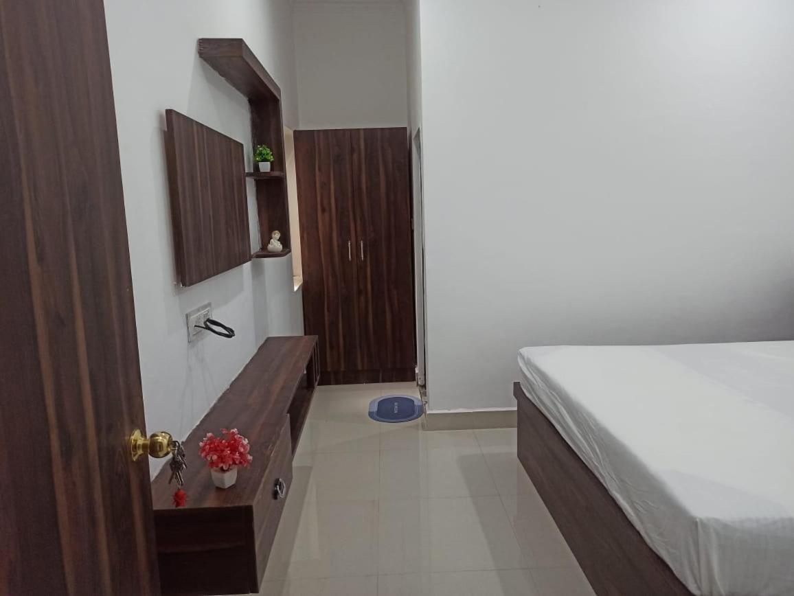Abhiram Homestay Khajurāho المظهر الخارجي الصورة