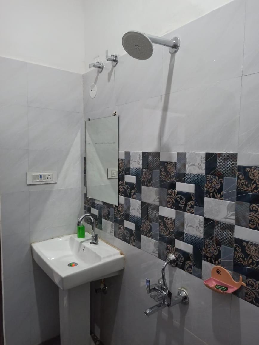 Abhiram Homestay Khajurāho المظهر الخارجي الصورة