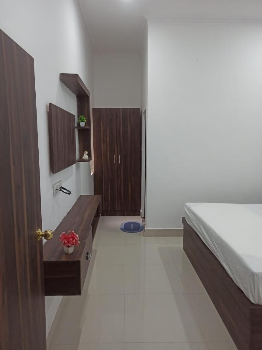 Abhiram Homestay Khajurāho المظهر الخارجي الصورة