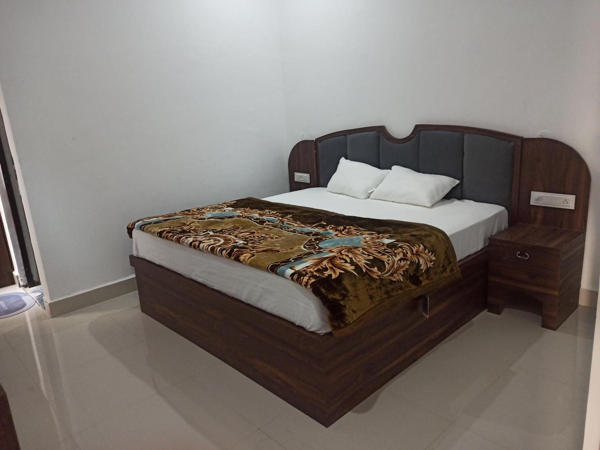 Abhiram Homestay Khajurāho المظهر الخارجي الصورة