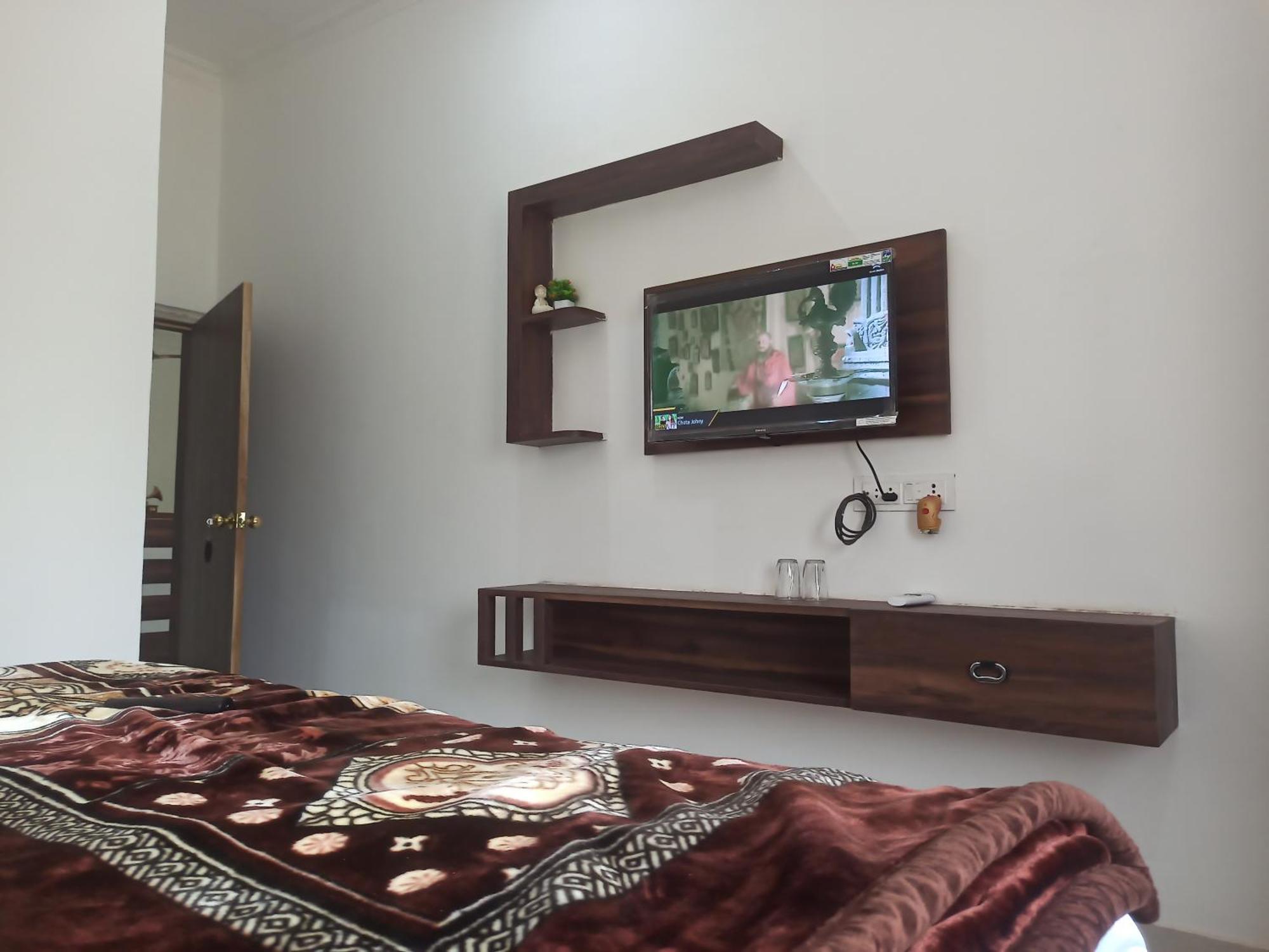 Abhiram Homestay Khajurāho الغرفة الصورة